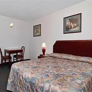 Airport Parkway Hotel